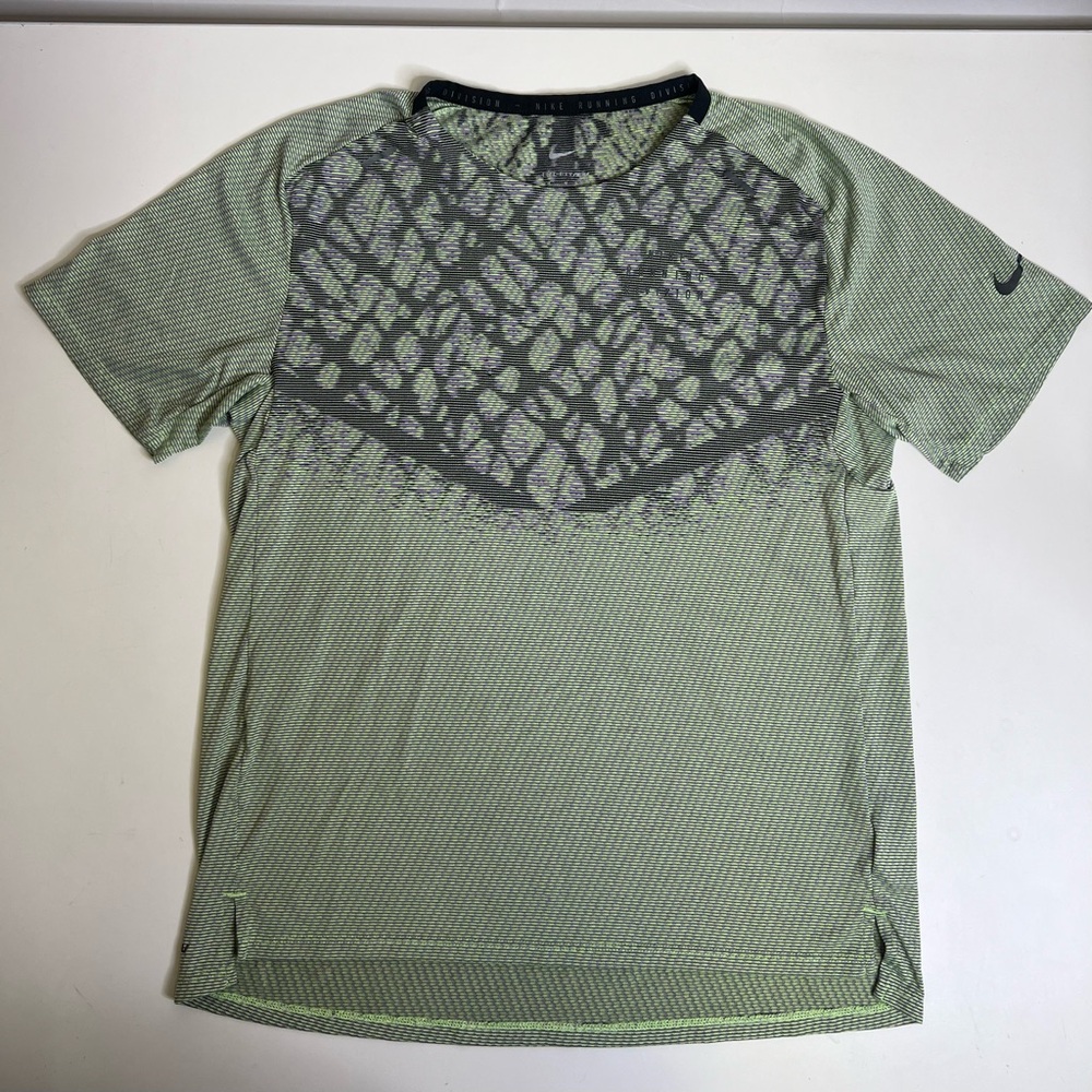 Nike Dri-FIT ADV Run Division Techknit Reflective Running Short Sleeve - Medium
